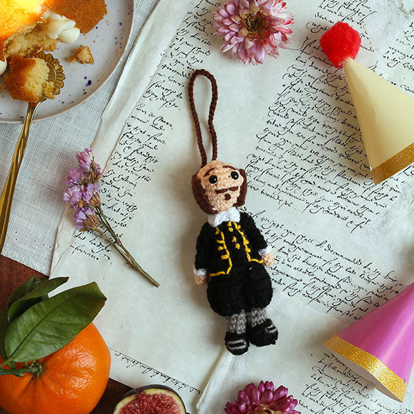 Fair Trade Crocheted Shakespeare Decoration - Image 6