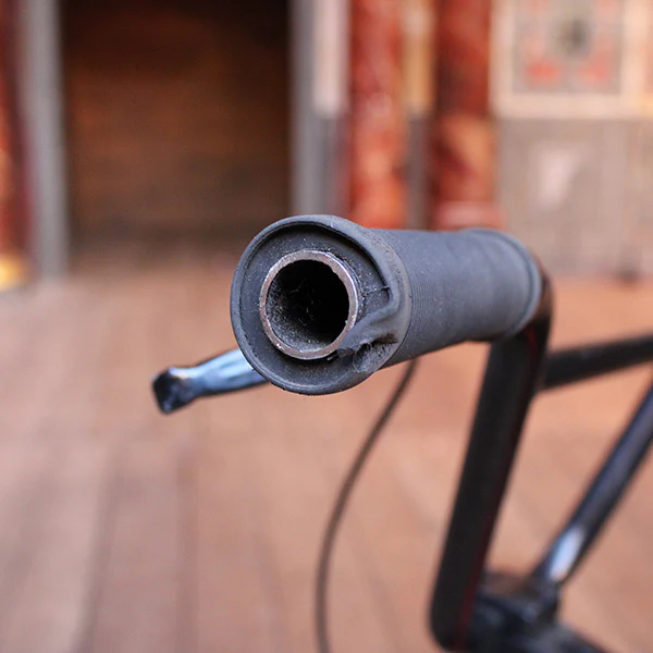 Romeo & Juliet Stunt Bike (2021) - Image 4