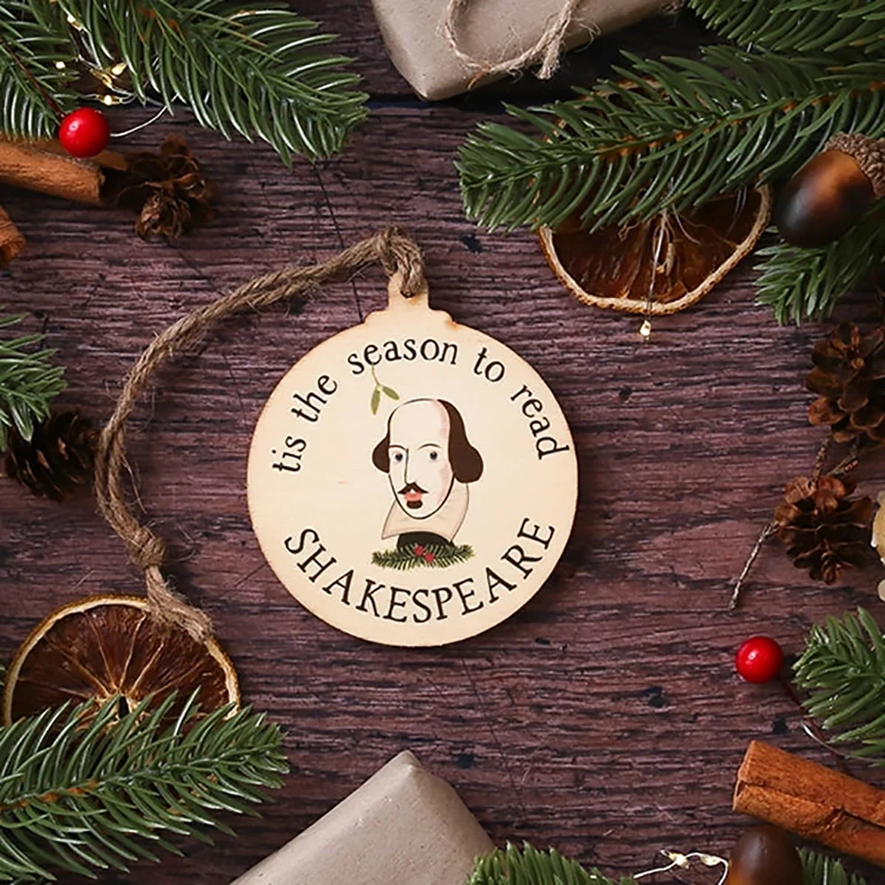 Shakespeare's Globe Mistletoe Rustic Wooden Decoration - Image 3